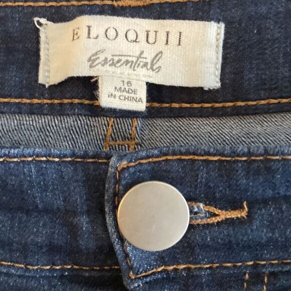ELOQUII Essentials Mid Rise Cropped Dark Wash Jeans - Picture 3 of 6